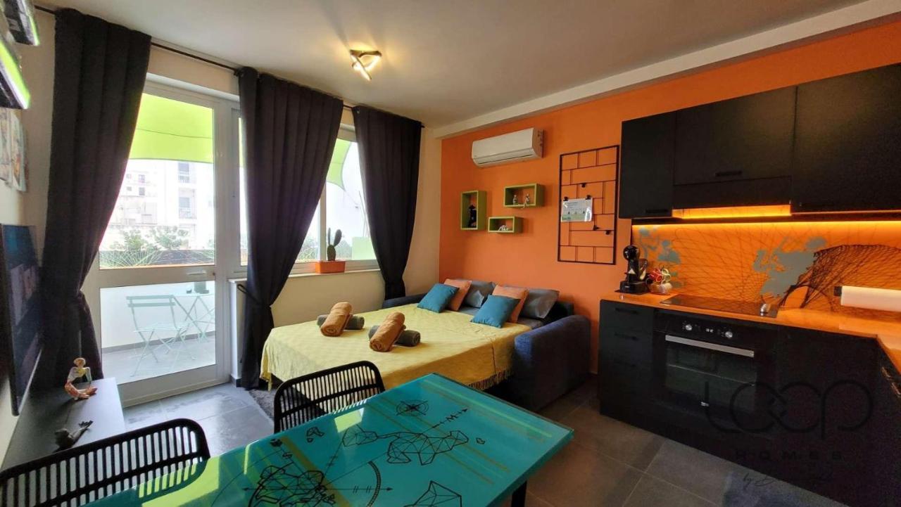 Modern - 50 M From Sea - Free Wi-Fi - Super Cool - Terrace - Fully Air-Conditioned San Pawl il-Baħar Eksteriør bilde